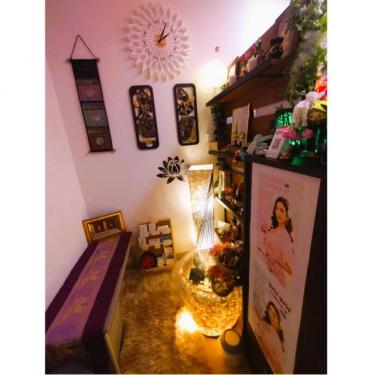 タイ古式マッサージ　サバイサバイ